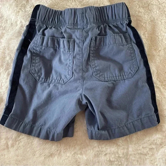 The children’s place 2T shorts - Picture 2 of 3